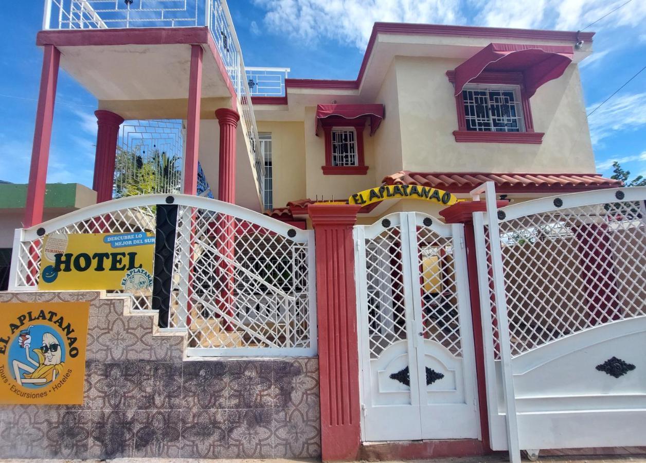 El Aplatanao Hotel Pedernales Eksteriør billede