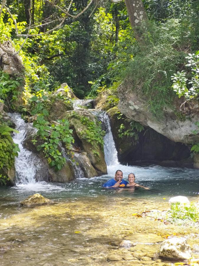 El Aplatanao Hotel Pedernales Eksteriør billede